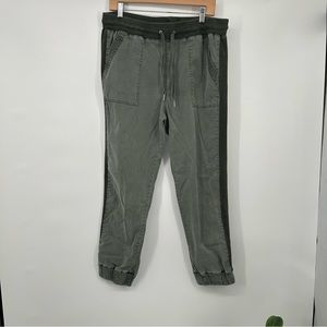 Splendid green cargo joggers size large